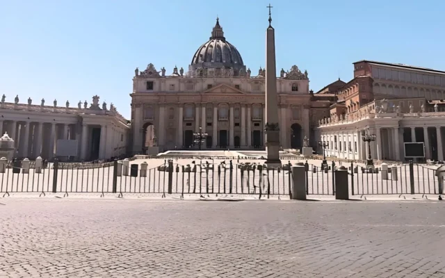 Piazza San Pietro. Pellegrinaggio Giubileo a Roma Tu Sei Pietro Viaggi