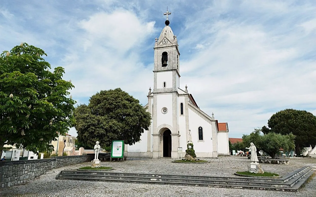 Chiesa parrocchiale di Nossa Senhora dos Prazeres ad Aljustrel-Fatima, dove furono battezzati i tre pastorelli