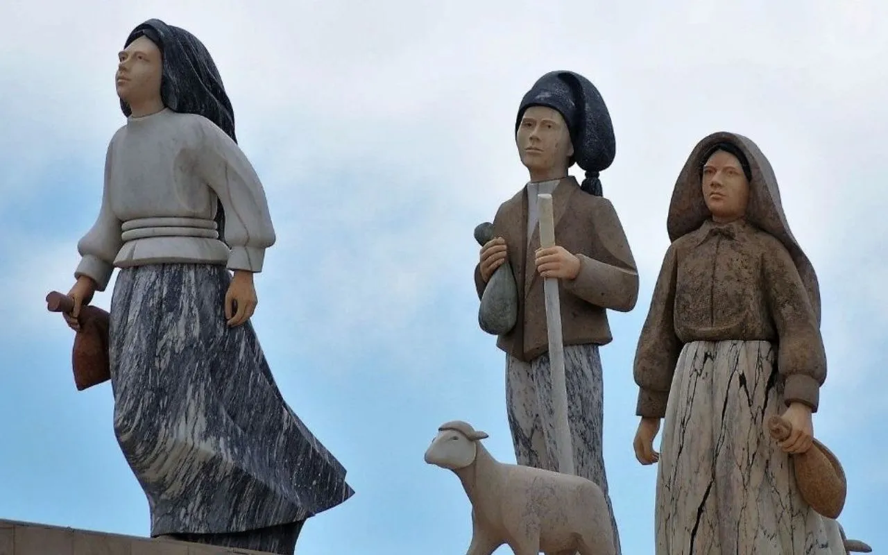 Monumento ai pastorelli Lucia, Francisco e Jacinta con il gregge, Fatima